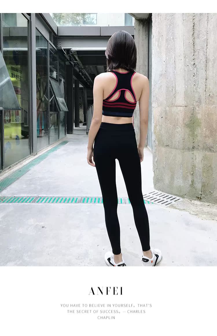 Sản phẩm mới màu sắc khô nhanh chống sốc khuôn mẫu tập hợp chạy thể thao áo ngực định hình đồ lót sinh viên thanh thoải mái áo gym nữ
