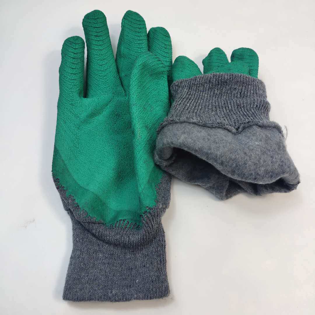 Thickened anti-wear and abrasion resistant green wrinkled glue-soaked rubber strain gloves breathable cloth hanging glue 10 to pay