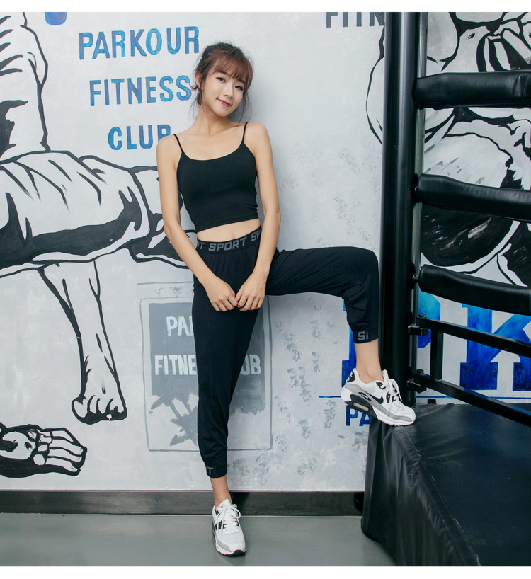 Áo vest thể thao nữ sling Slim đồ lót chống sốc mỏng mà không có áo vest bên ngoài mặc yoga chạy thể dục áo ngực - Đồ lót thể thao ao gym
