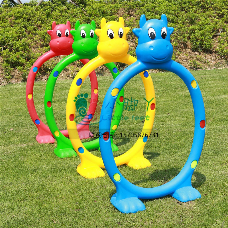 Plastic drilling ring in kindergarten indoor children drilling game drilling cartoon cave drilling hole sensory training toy