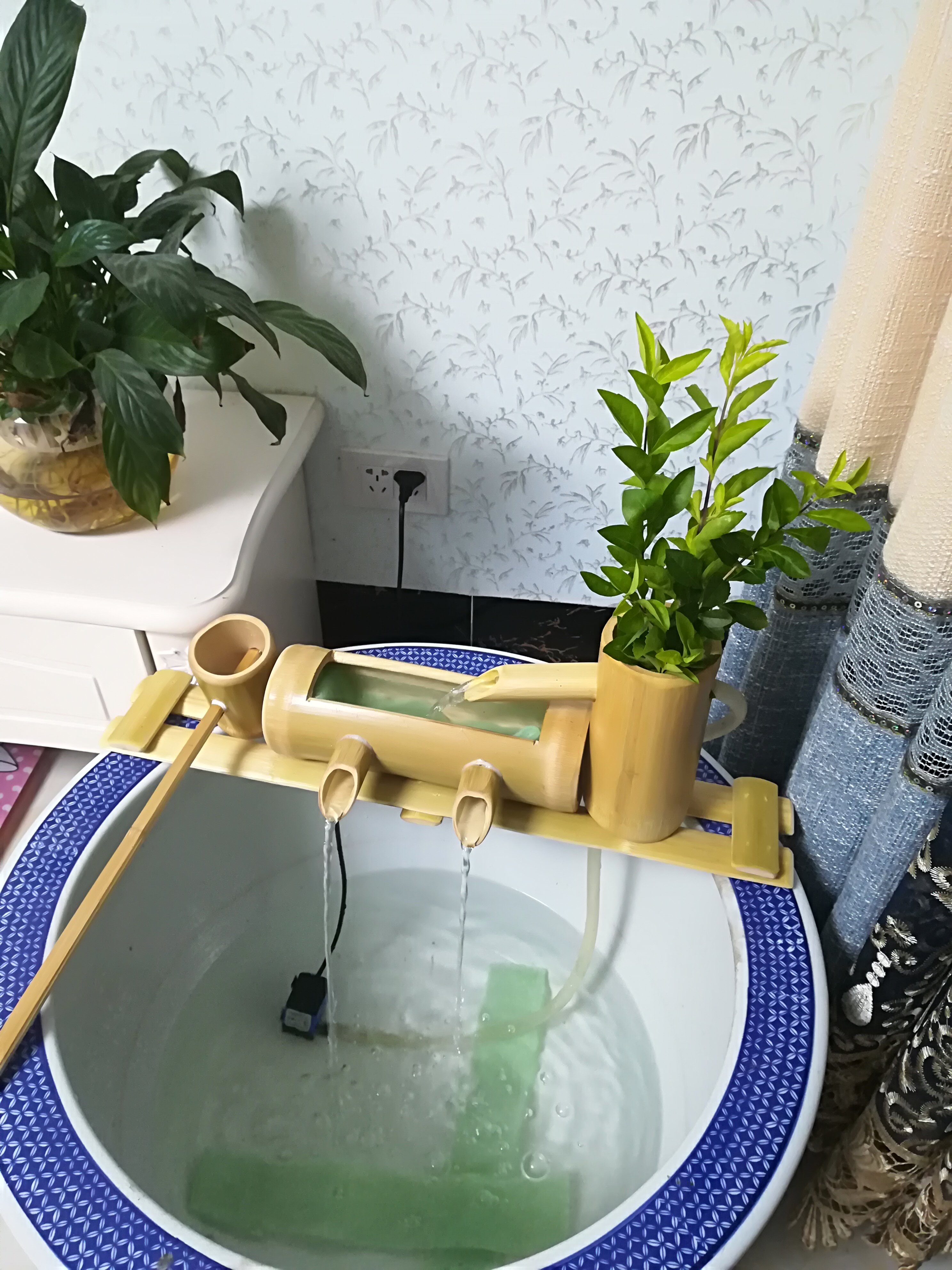 Flowing water ornaments living room bamboo flowing water fountain lucky Fengshui wheel humidifier fish tank stone tank filter ornaments
