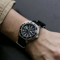 (Military watch house)Navigators watch 300 meters waterproof navigator quartz military watch