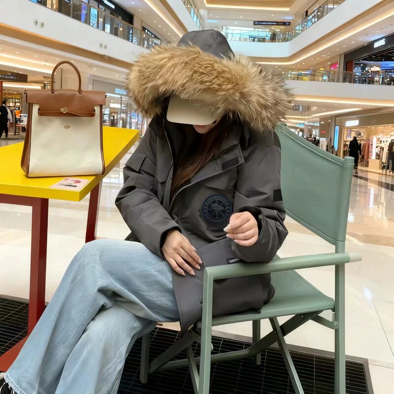 2026 New Style Parka down Jacket for Women, Thickened Winter Large Size Goose down Workwear Coat for Men, Mid-Length Couple's Outfit 2026 New Style Parka down Jacket for Women, Thickened Winter Large Size Goose down Workwear Coat for Men, Mid-Length Couple's Outfit