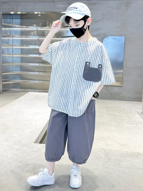 Boys' Summer Outfit 2025 New Children's Fashion Thin Sports Set for Older Boys, Summer Striped Stylish Trendy