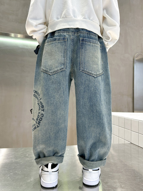 Boys' Jeans Spring and Autumn Outfit, Cool and Stylish Pants for Boys, 2025 New Style, Loose Long Pants for Older Children, Trendy Street Style for Kids
