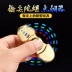 Xoay ngón tay cái bật lửa sạc sáng tạo đầy màu sắc cá tính chống gió USB bật lửa điện tử để gửi bạn trai mua bật lửa cối tàu Bật lửa