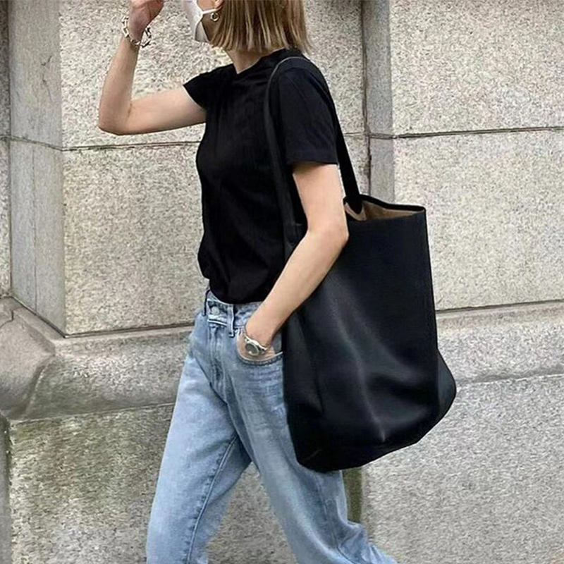 Minimalist Large Bucket Bag for Women, New 2026 Model, High-End Niche Design, Large Capacity, Casual Style, Genuine Leather Shoulder Tote Minimalist Large Bucket Bag for Women, New 2026 Model, High-End Niche Design, Large Capacity, Casual Style, Genuine Leather Shoulder Tote