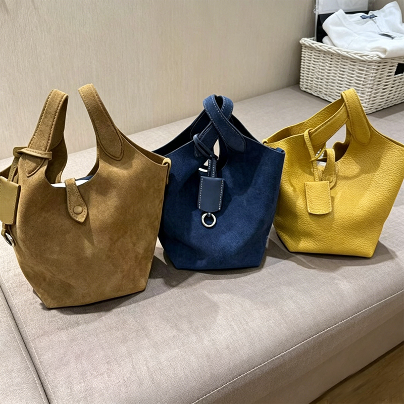 Cowhide Open-Top Basket Bag for Women, Small Size, Genuine Leather, 2026 Spring/Summer, Hand-Held and Crossbody, High-End Cowhide Bucket Bag