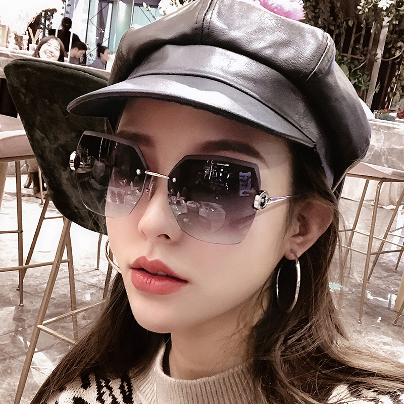 Frameless crystal cut-edge polygon glasses UV resistant sunglasses women's vintage tide 2021 new myopic sunglasses