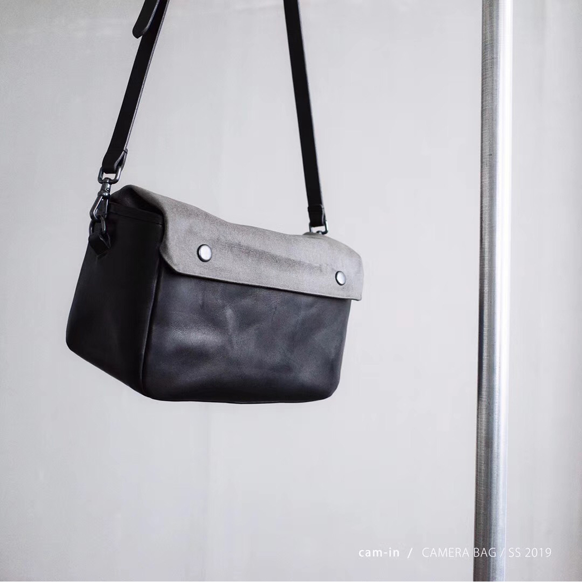 cam-in Tannic Bull Leather Japan Waterproof Nylon Cloth Minimalist Fashion Touka Micro Single Eye Camera Camera Single Shoulder Bag Slanted Satchel