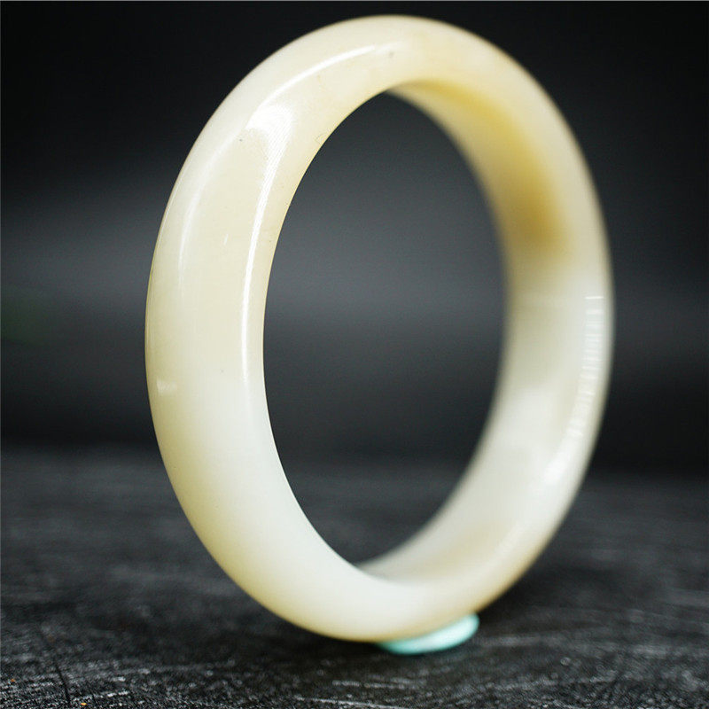 Xinjiang and Tian jade bracelets and the end sugar white material bracelet Sub-girl's section A goods Wangfu jade bracelet New products with certificates