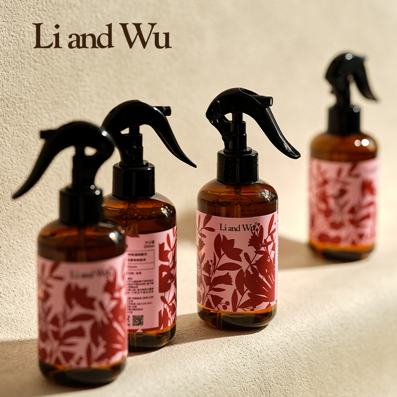 Liandwu Carpet Pouf Pillow Cleaner Care Solution Neutral Formula Wool Fabric No-Wash Magic Tool Liandwu Carpet Pouf Pillow Cleaner Care Solution Neutral Formula Wool Fabric No-Wash Magic Tool