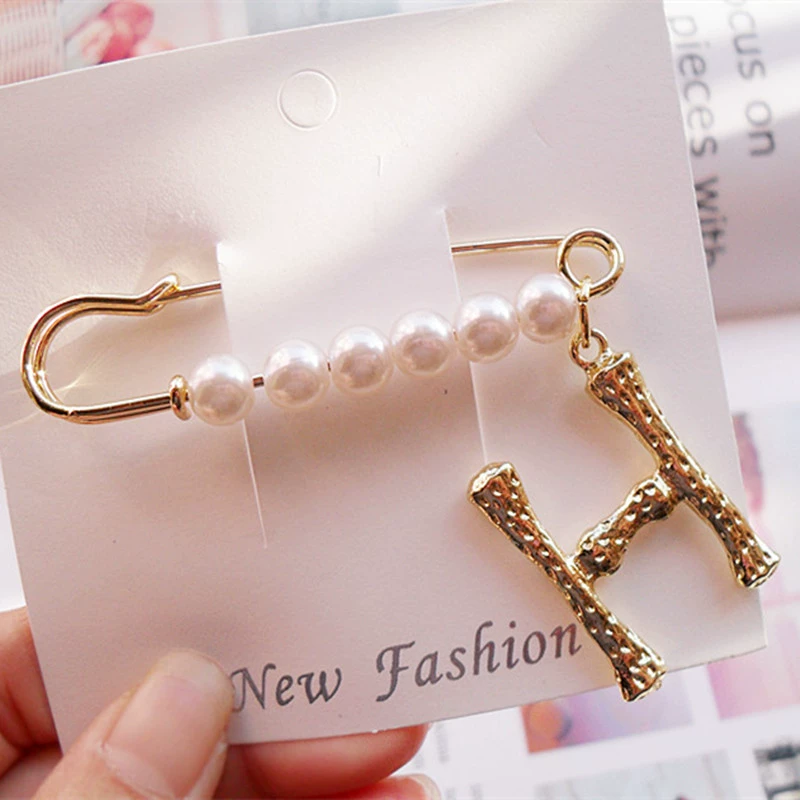 Đơn giản khí quyển tiếng Anh H thư trâm nam xu hướng cá tính retro kim loại pin khóa thời trang phụ nữ phương tây - Trâm cài