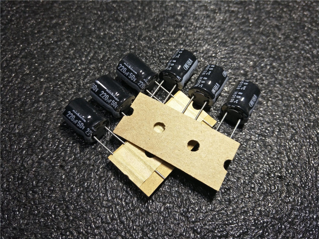 Original Nikon 220UF50V fever audio 85 degree electrolytic capacitor 10*12