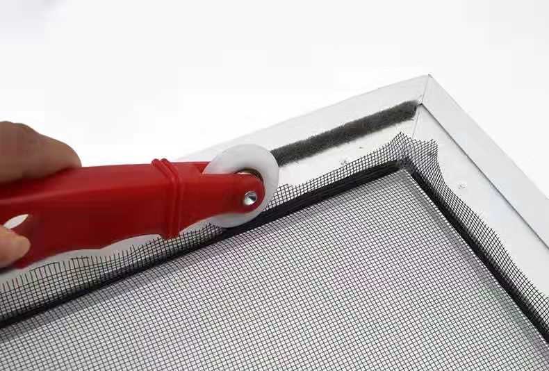 Window screw bar tool anti-mosquito window veil press window pressed window slot wheel pulley pulley roller press wheel roller