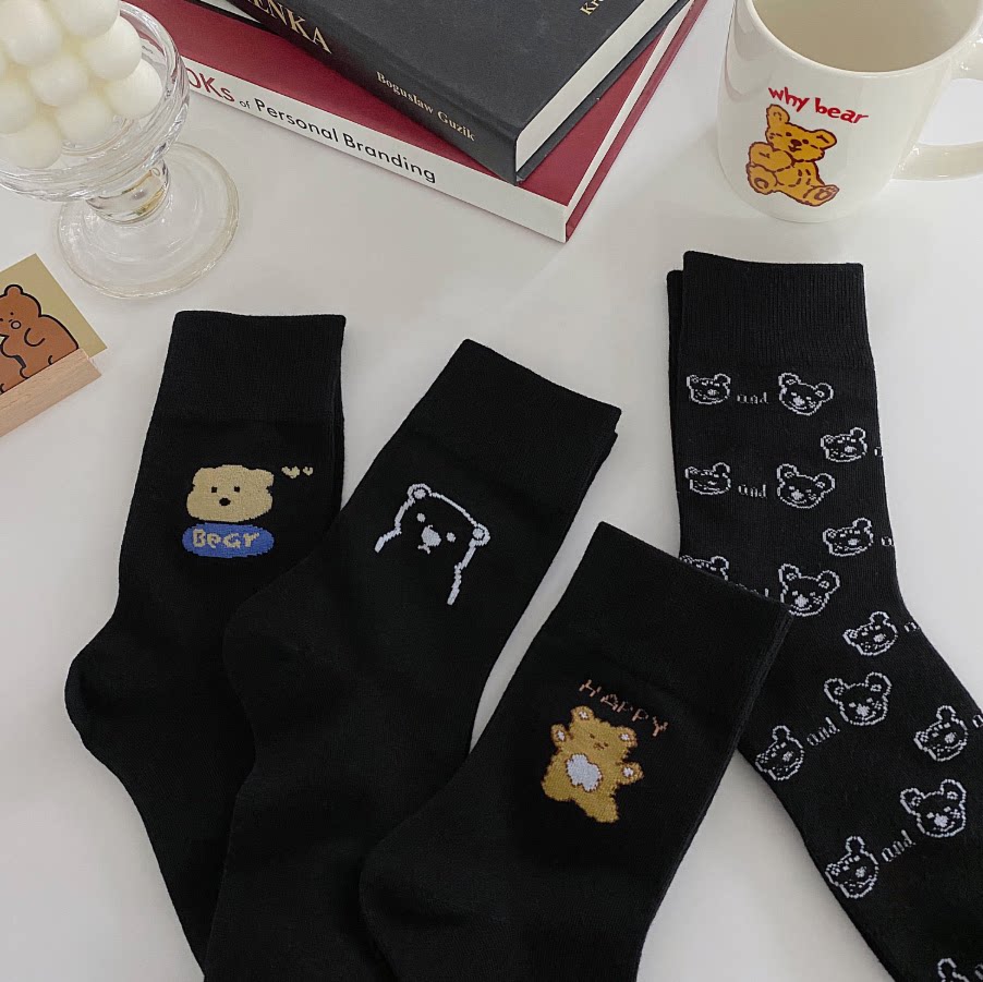Cute Cartoon Small Bear Black Socks Woman Midbarrel Socks Spring Summer Wins South Korea Day College Wind Long Barrel Cotton Socks