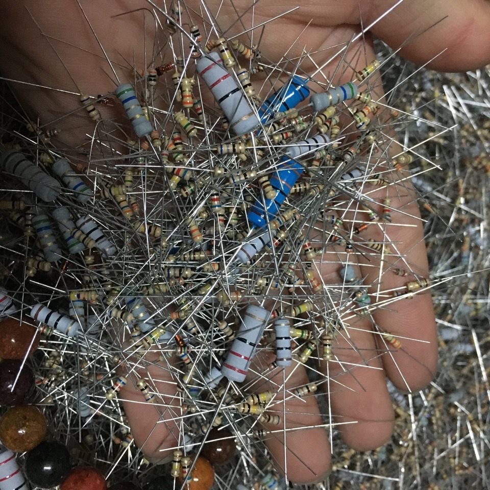 New random mixed resistance package miscellaneous resistance package color ring resistance package students practice repair resistance 500 grams