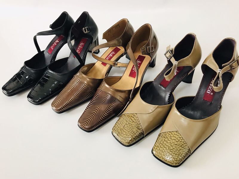 Spring Shallow Retro Hollow Evening Shoes for Women, Vintage Square Toe Low Heel Elegant Genuine Leather Spring and Summer Shoes