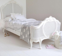 American solid wood carved Tengyi bed retro distressed double bed European style French princess bed neoclassical simple wedding bed