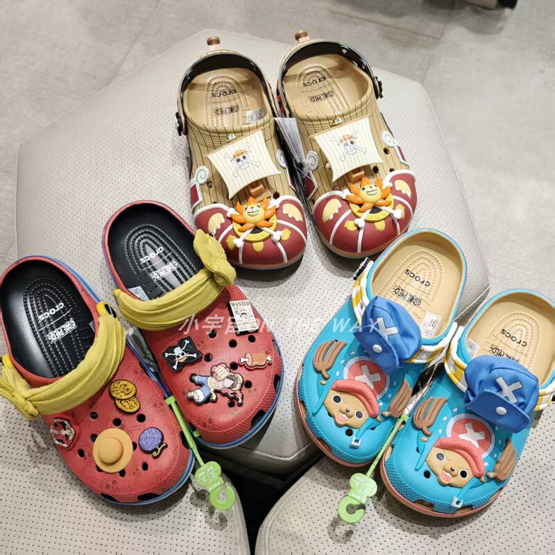 Crocs Collaboration New One Piece Chopper Luffy Unisex Beach Sandals Clogs Shoes 212126 Crocs Collaboration New One Piece Chopper Luffy Unisex Beach Sandals Clogs Shoes 212126