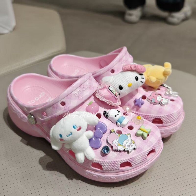 Crocs Cloud Hello Kitty and Friends Sanrio Women's Height-Increasing Clog Sandals 212683