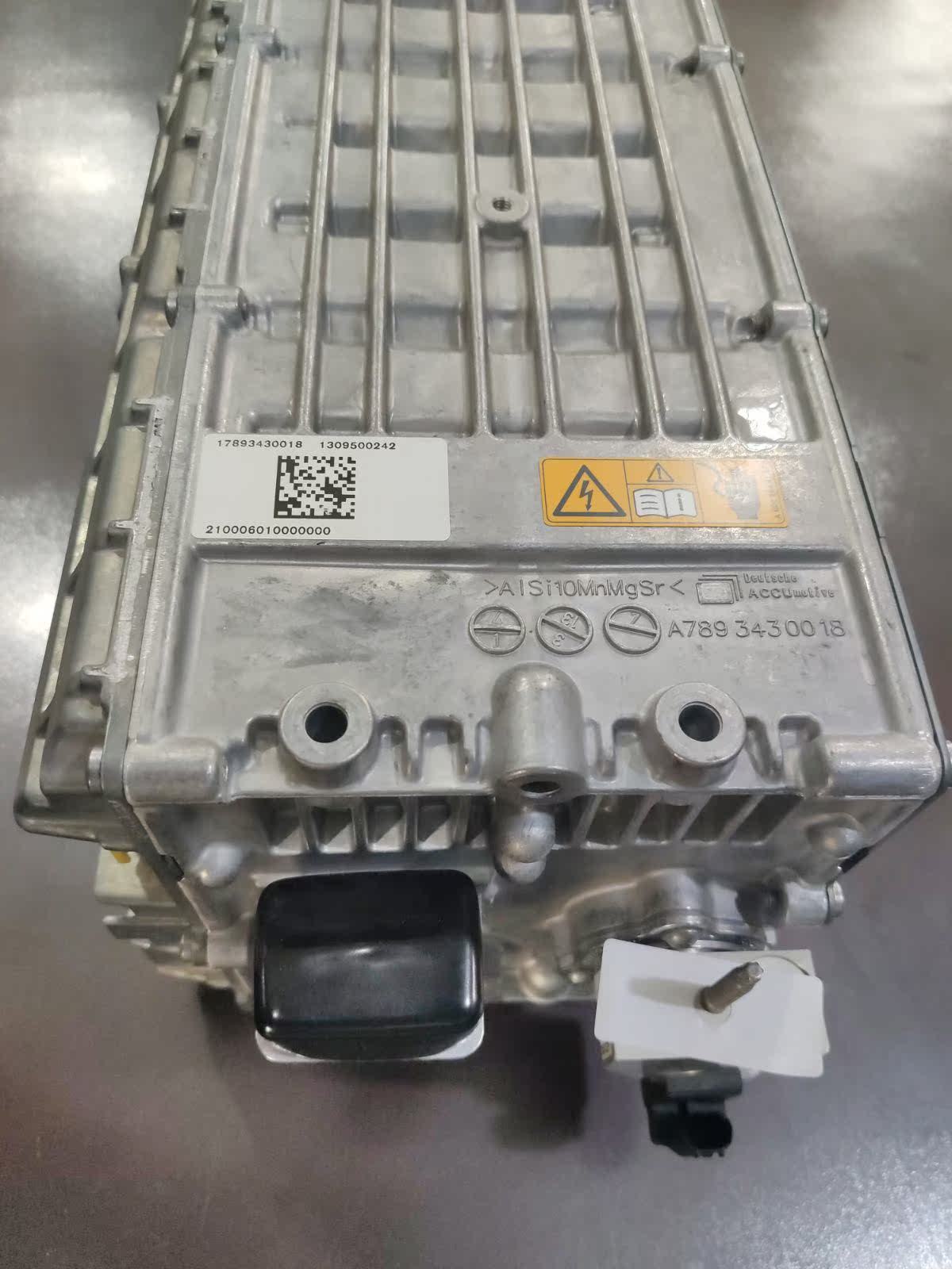 Mercedes-Benz S400 W222 hybrid battery SG-BMS battery management system control unit repair