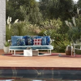 Простой внутренний двор солнечный свет Дом Стул Бар Бар Отель вилла на открытом воздухе вилла сочетание