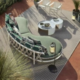 Простой внутренний двор солнечный свет Дом Стул Бар Бар Отель вилла на открытом воздухе вилла сочетание