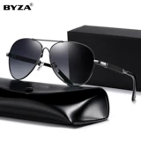 Морроскопический мужской пилотный поляризатор с высоким уровнем определения.