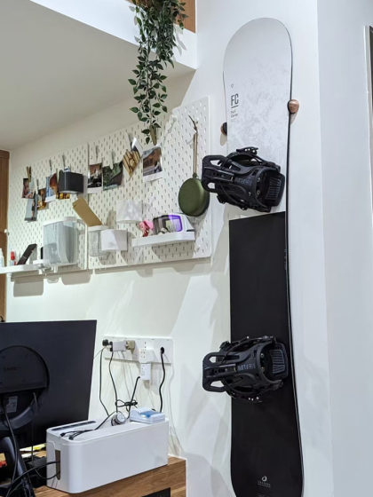 Snowboard and Ski Storage Rack, Wall-Mounted Snowboard Holder, Storage Rack, Snowboard Hanger, Display Rack, Skateboard Rack