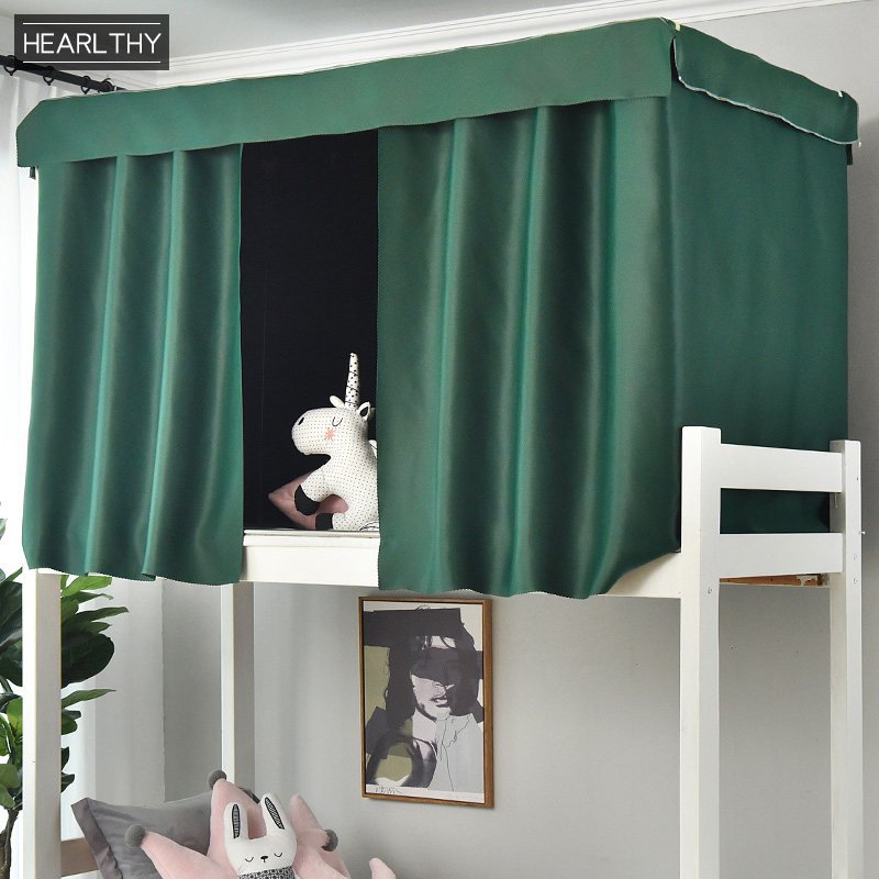 The university student dorm is laying down the male and female bedroom Physical shading yarn bedmantle in Northern Europe with the wind full of stars