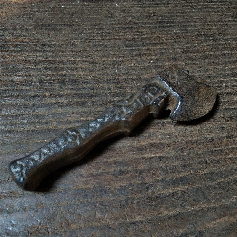 Antique Ancient Play Hot Selling Collection Old Iron Ware Miniature Tomahawk to make fun of elegant work delicacy
