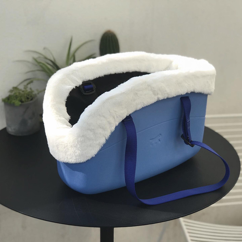 Italian Feibao pet take-out bag super easy to clean out bag for small and medium-sized dogs and cats with special materials