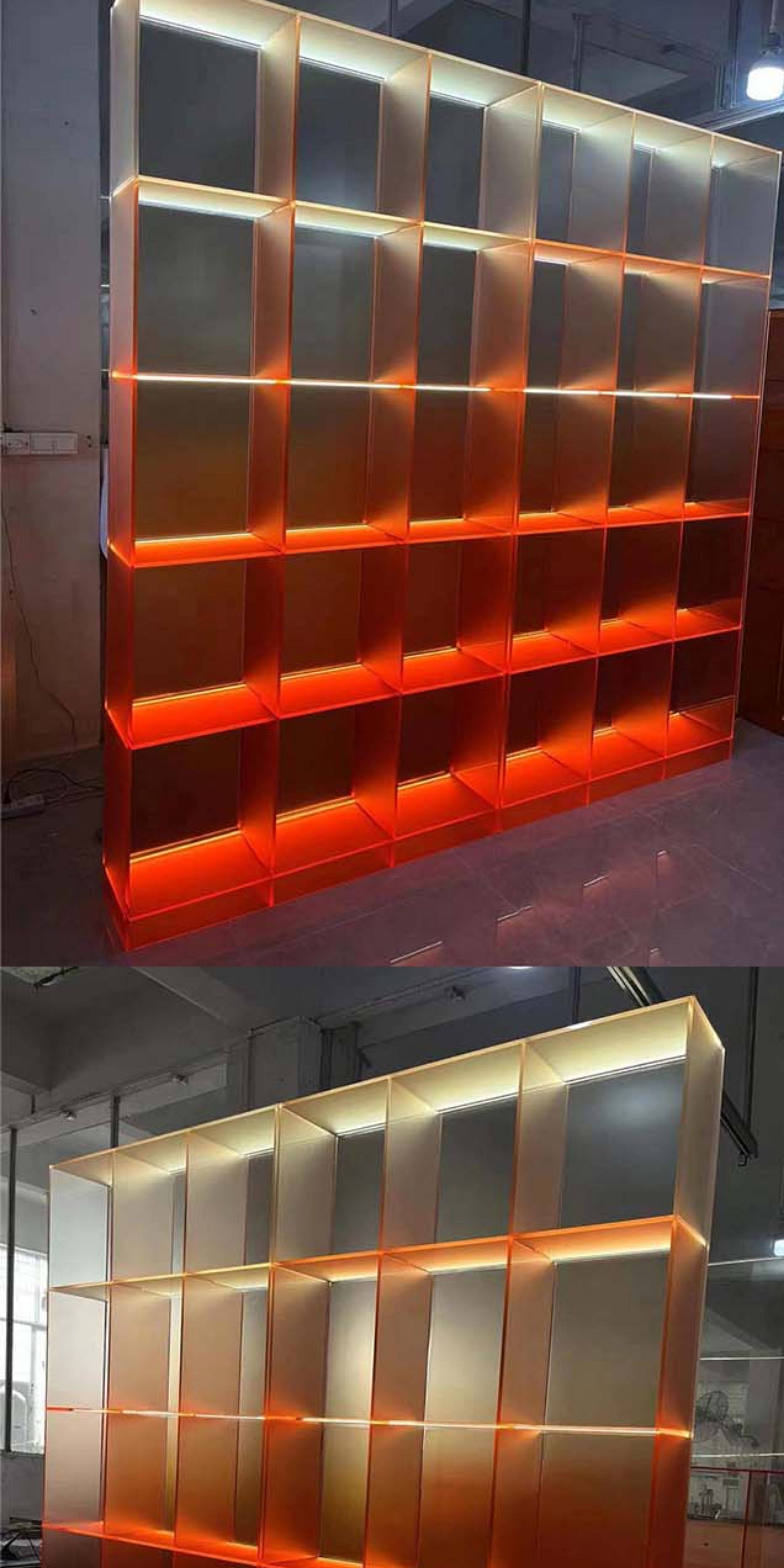 Витрина 亚克力展示架透明渐变色手办酒柜服装店鞋子包包亚克力置物架定制