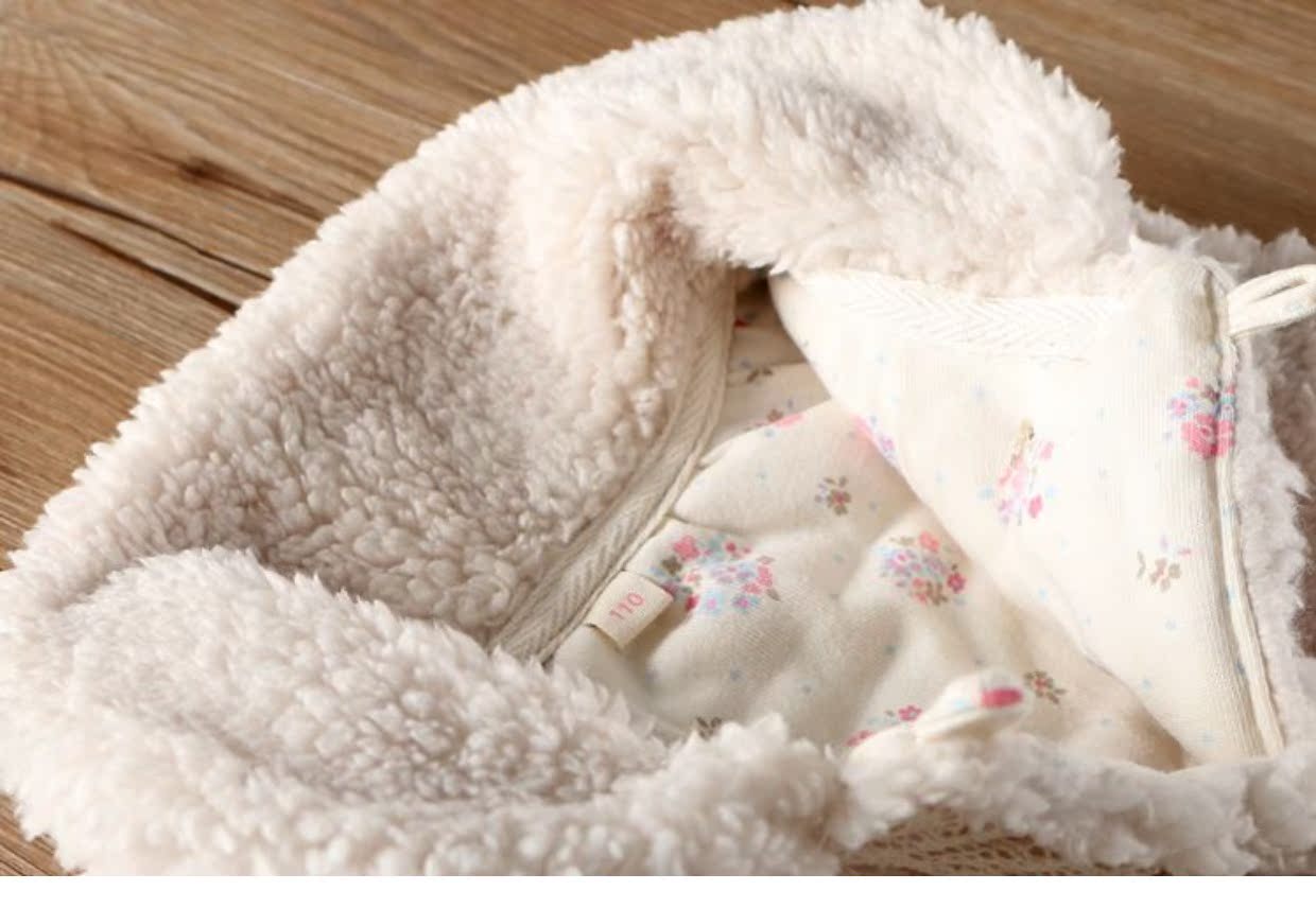 Mùa đông mới trẻ em ấm áp mùa thu và mùa đông cô gái cô gái lông cừu san hô vest dày cổ áo vest quần áo trẻ em đẹp