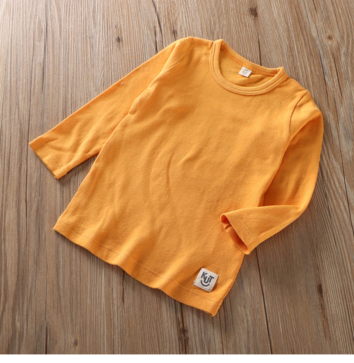 Mùa thu và mùa đông cơ sở áo cotton đáy quần trong bé trai cotton dài tay áo thun từ bi nhiều màu rắn sọc cơ bản áo phông cộc tay bé gái