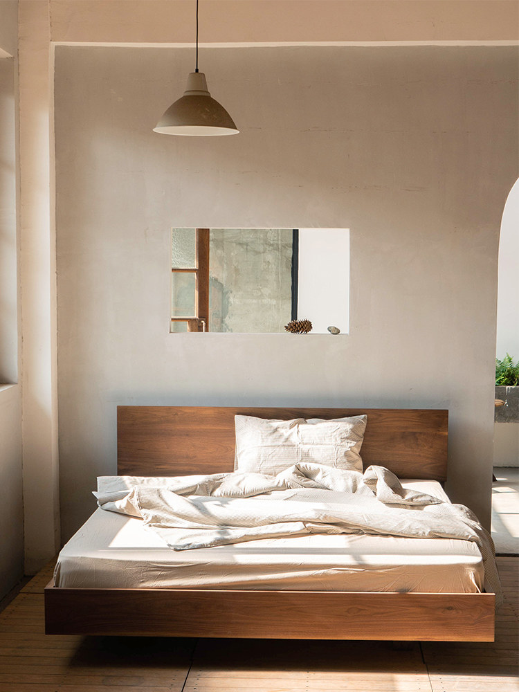 MUMO wood ink suspended bed Nordic black walnut cherry red acorn wood modern simple double bed bedroom environmental protection