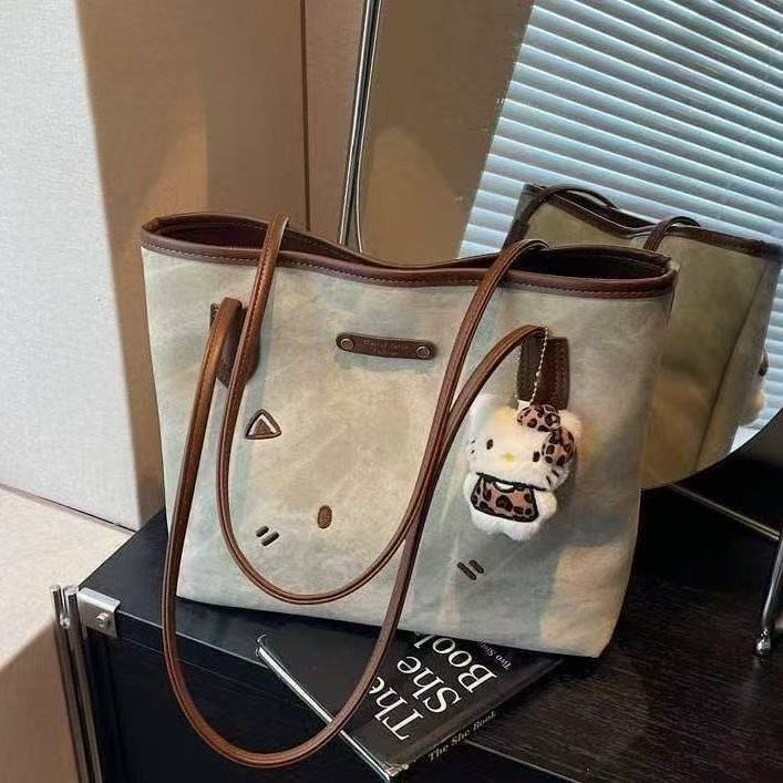 Autumn and Winter New Large-Capacity Retro Shoulder Bag, Fashionable and Versatile Tote Bag, Female College Students' Class Commuting Underarm Bag Autumn and Winter New Large-Capacity Retro Shoulder Bag, Fashionable and Versatile Tote Bag, Female College Students' Class Commuting Underarm Bag