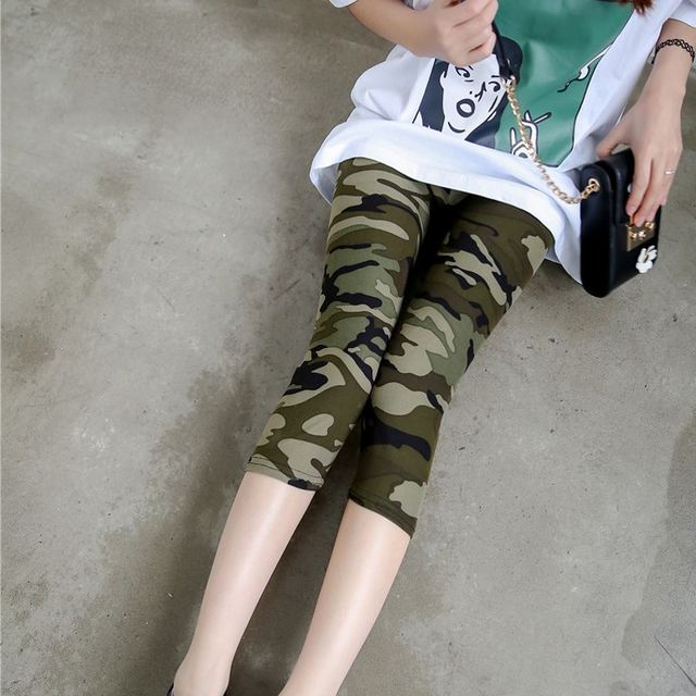 ບາງ summer plus size ຂອງແມ່ຍິງນອກໃສ່ leggings camouflage cropped pants elastic ຂາຂະຫນາດນ້ອຍ slim ສັ້ນກາງເກງຄົນອັບເດດ: ແມ່ຍິງ