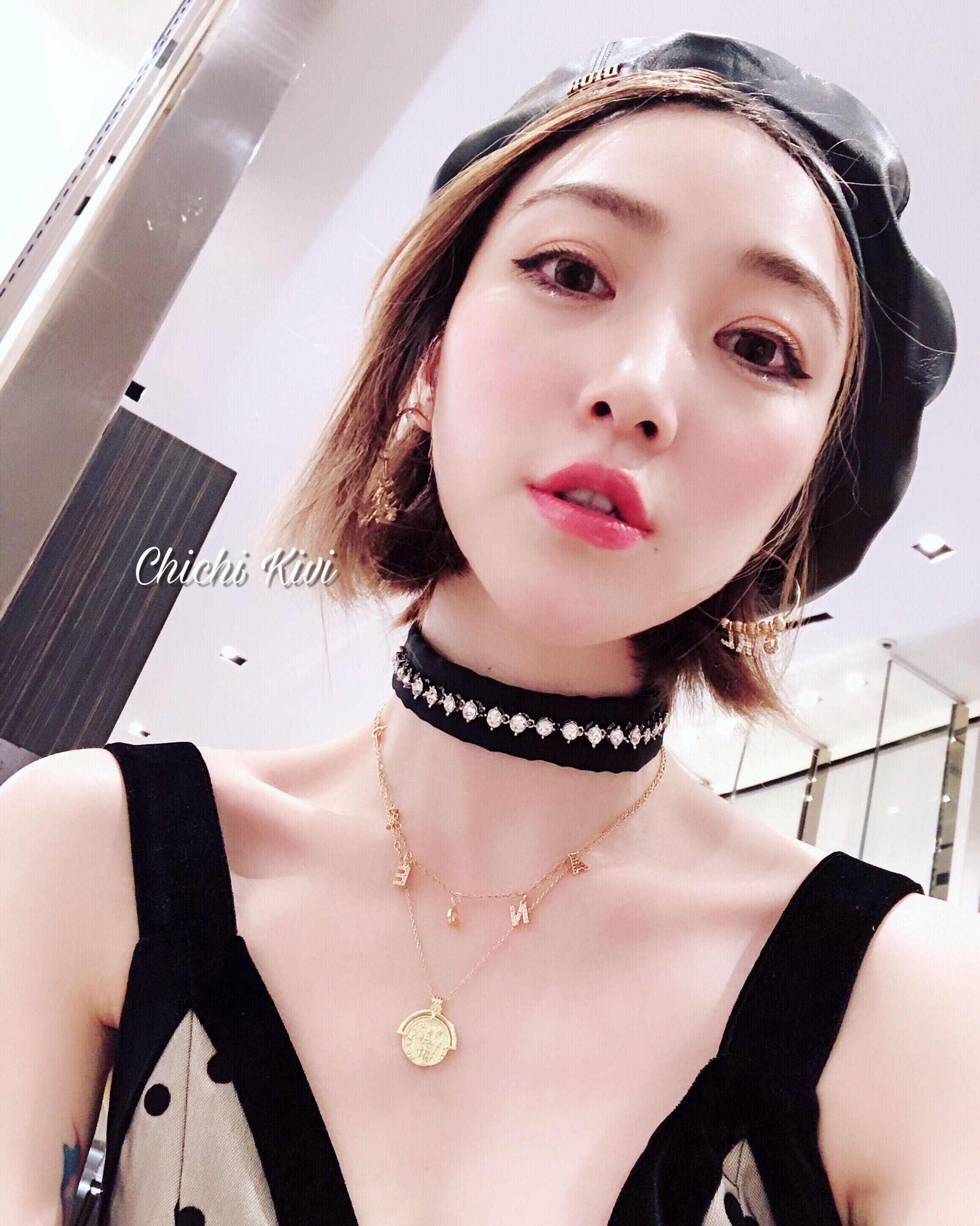 chichikivi Street of Europe and America Take the Show Ribbon with Zircon Choker Four Seasons Bi for Single Artists