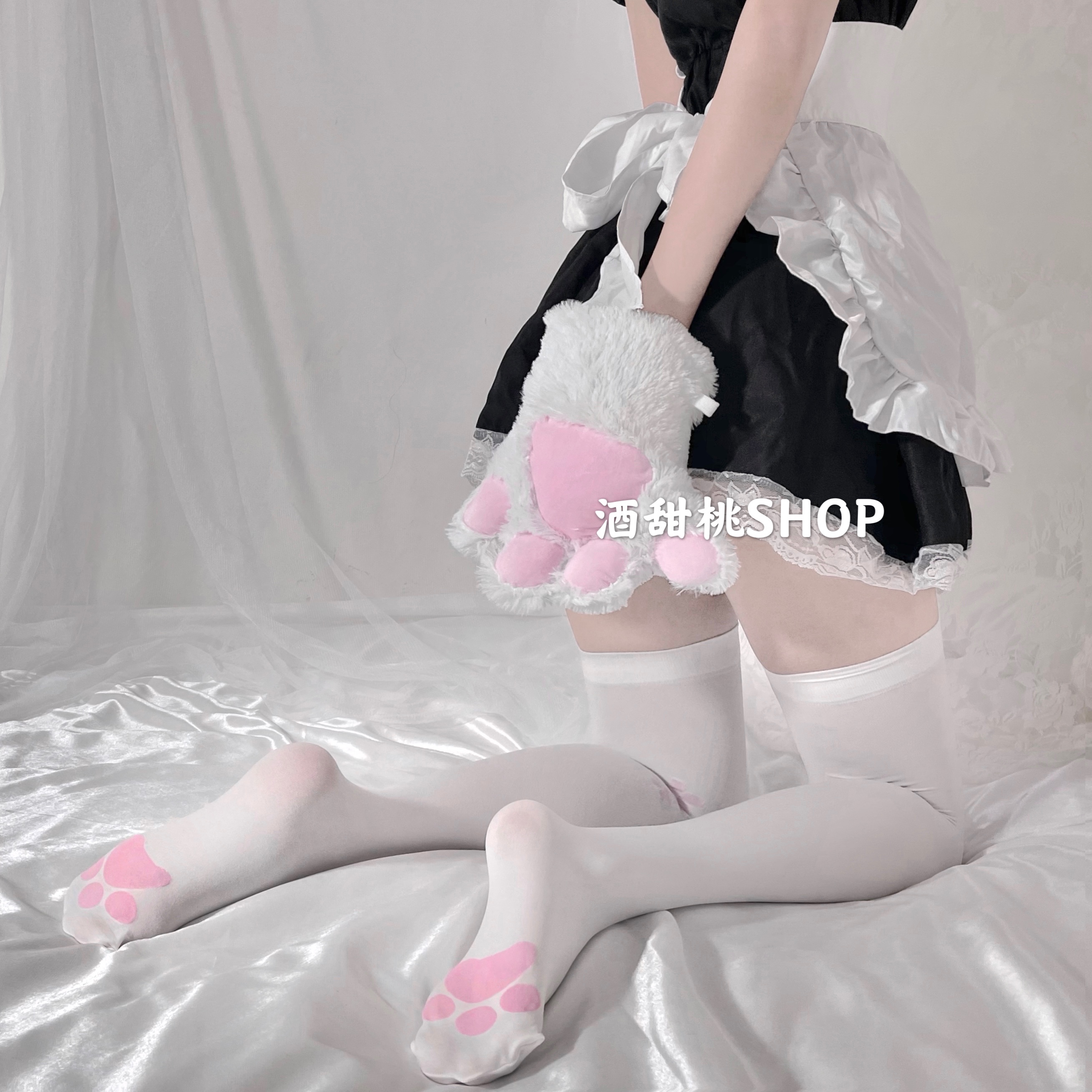 Cat girlfriend Japanese cat claw semi - stockings sexy servant Rolita crossed knee stockings thin