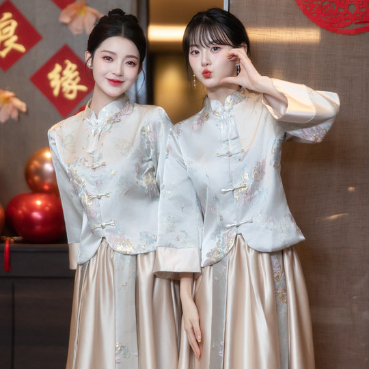 Chinesische Brautjungfernkleider Herbst und Winter im chinesischen Stil Schwesternkleider 2025 Neue Bestie-Kleider Schlanke Schwesternkleider in Übergröße für Frauen