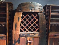 Old Boat Wood Wine Cabinet Combined Red Wine Rack Ancient Shipwreck Wood Furniture Solid Wood Living Room Red Wine Storage Racks Ming and Qing Classical