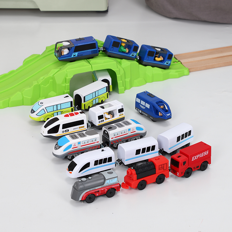 EDWONE electric small locomotive building block rail cart head Mi Rabbit rail compatible electric locomotive