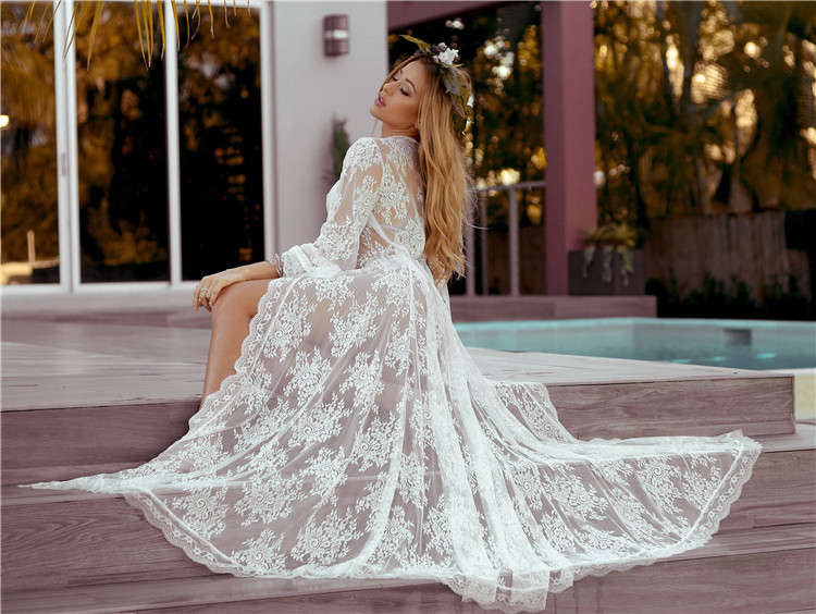 Style Sexy Lace Lace Panel Long-sleeve Beach Swimsuit Blouse Coat in Cover Ups