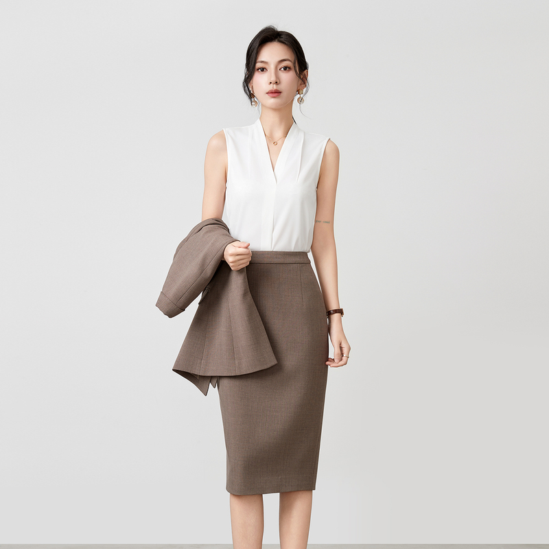 Suit Set with a Small White Sleeveless Top for Women, Ol Professional Commuting Suit, Versatile and Elegant Vest Shirt