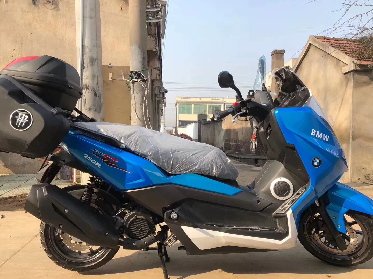 Скутер дальнего путешествия Suzuki импортирован Tianlang 650 большого размера EFI водяного охлаждения Honda 250 travel большой лодочный топливный мотоцикл