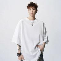 Шелковый, белый