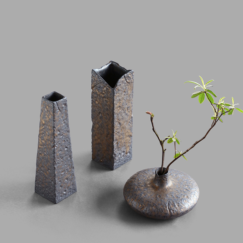 Wabi-Sabi Style Ceramic Flower Vessel, Simple and Zen-Like, Chinese Tea Table Mini Vase, Elegant Art, Rough Metal Texture