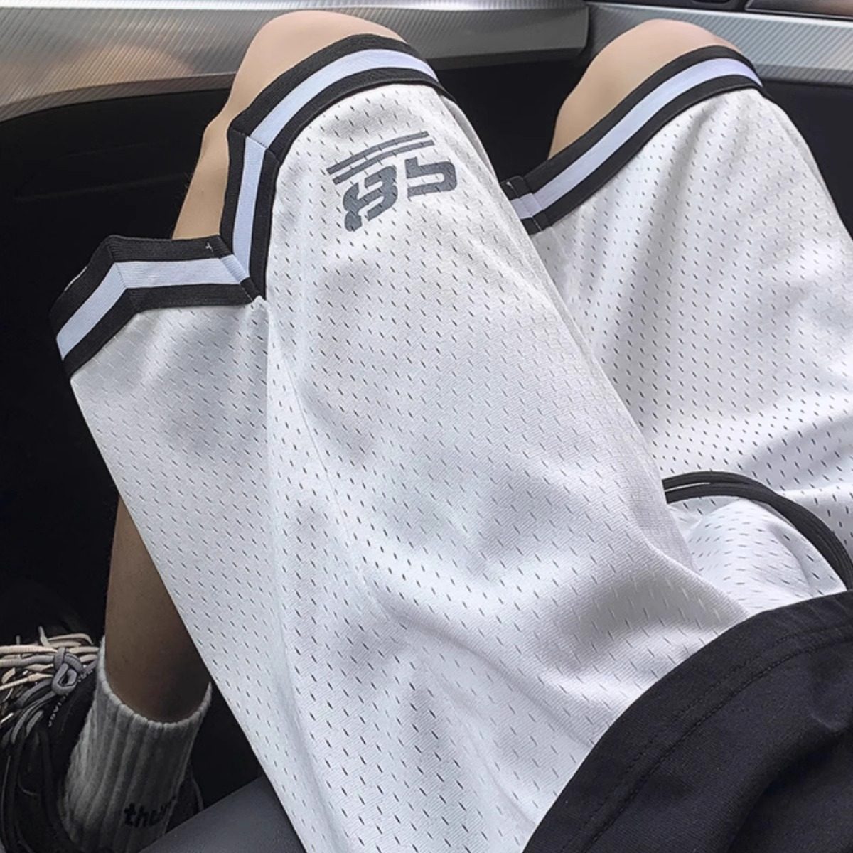 Американские баскетбольные шорты большого размера весом 300 кг, мужские летние дышащие брюки из тонкой сетки с пятью точками, свободные повседневные спортивные брюки 2